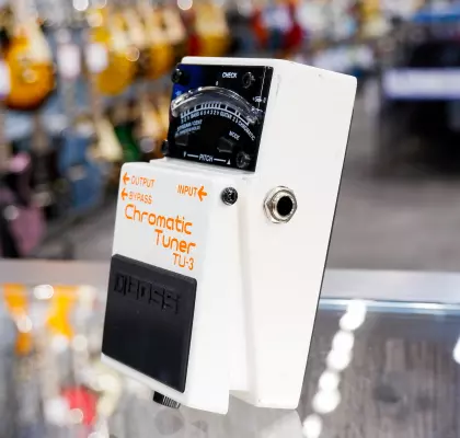 BOSS - Chromatic Tuner 2